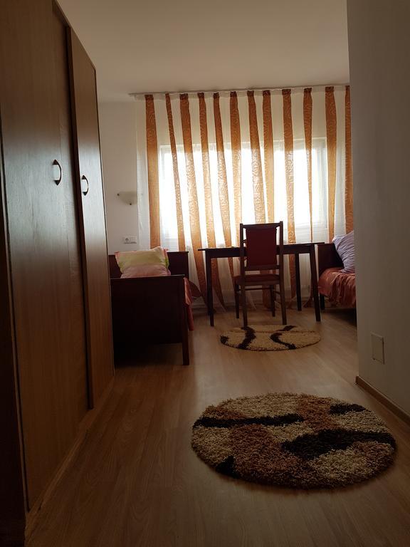 Casa Rustica Apart & Rooms Cimpineanca Экстерьер фото