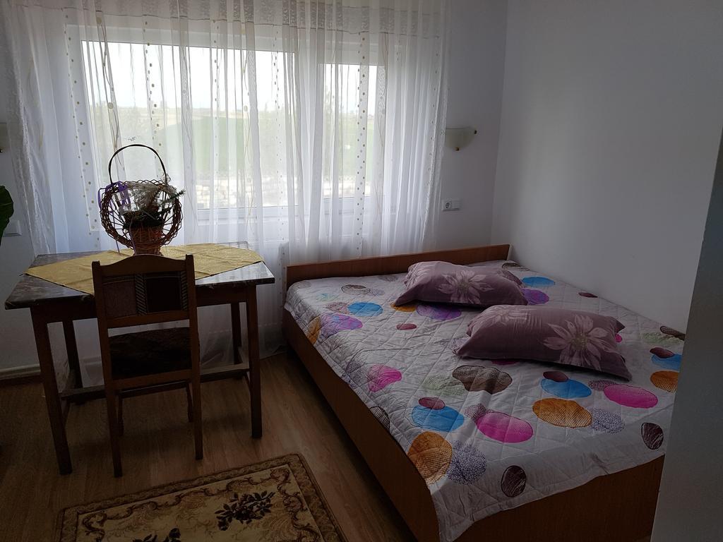 Casa Rustica Apart & Rooms Cimpineanca Экстерьер фото
