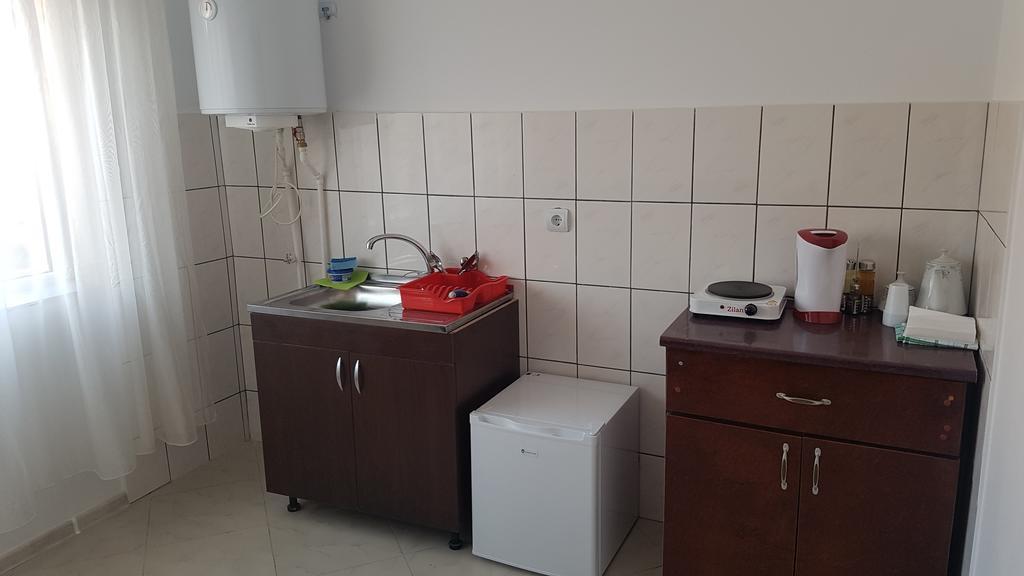 Casa Rustica Apart & Rooms Cimpineanca Экстерьер фото