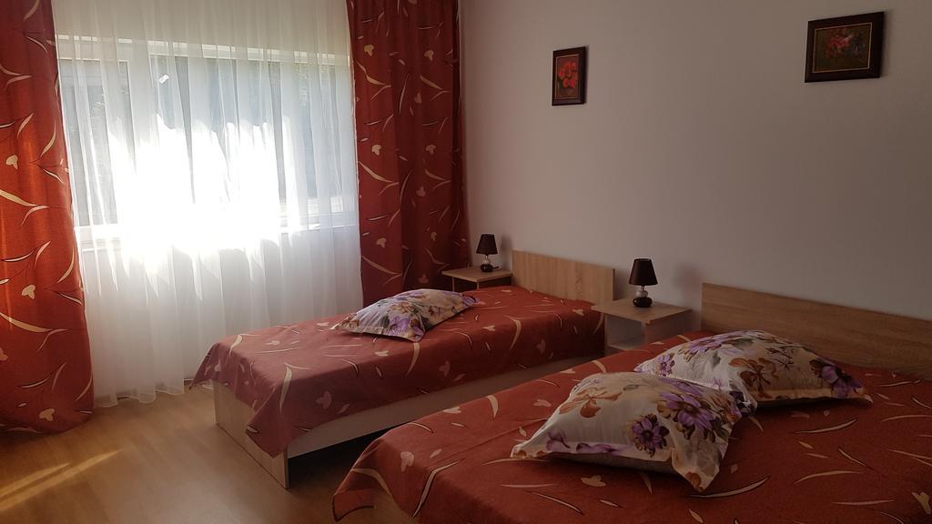 Casa Rustica Apart & Rooms Cimpineanca Экстерьер фото